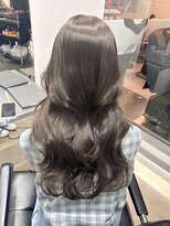 ミラ 新宿(MILA)&nbsp;ウェーブミディアムメルティカラー×レイヤーカット韓国[新宿]