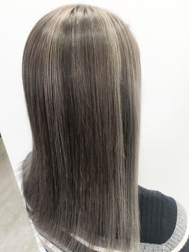 ビューティ スタジオ モッズ 渋谷(beauty studio M.O.D shibuya) M.O.D【モッズ】　グレージュカラーメッシュスタイル