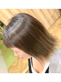 大人可愛い女性の切りっぱなしボブ