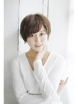 トランクイル サフリック(TRAN9UIL safric) 20代・30代・40代　ホメられフェミニンショート