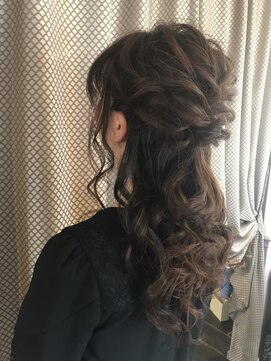 ヴァーチェ ヘアー(Virche hair) 結婚式 ハーフアップ
