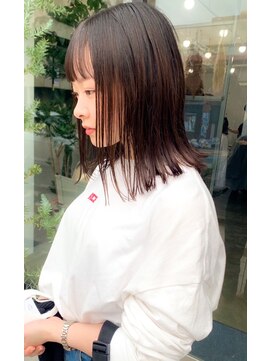 エマ 照国店(EMMA) 艶髪　外ハネ　切りっぱなし　透明感カラー　シースルー