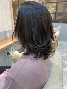 シー バイ ロンド 新宿(Sea by Lond) 【藤原三知代】地毛風エアリーミディ