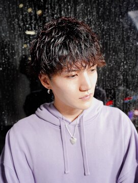 アルファ 新宿(alpha) フェザーパーマ/刈り上げセンターパート/サーフカール[新宿]