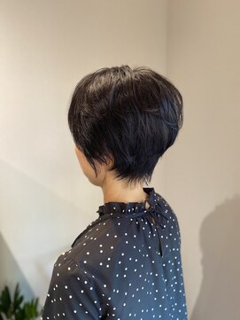 シスイ(sisui) ゆるふわショート/ツヤ感カラー