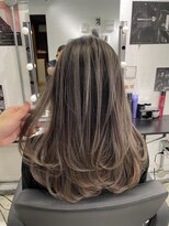 キング 高槻(K!ng)&nbsp;縮毛矯正髪質改善ハイライトレイヤーカット高槻美容室エクステ