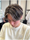 ハイライトセンターパートメッシュダブルカラーツーブロック