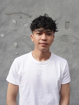メンズグルーミングナンバーナイン(MEN'S GROOMING NUMBER NINE) スペインカール/フェードカット/【早田隼哉】