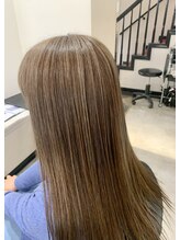 “隠す”から“活かす”へ。30代から始める白髪ぼかしハイライト