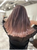 品のある透明感。ピンクバレイヤージュで魅せる大人の艶カラー
