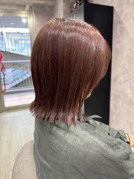 アルカナ(Arcana) 外ハネウルフ/ウルフスタイル/切りっぱなしボブ