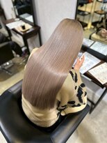 メリー オオサカ(Merly Osaka)&nbsp;white beige