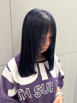 アーティック ヘア ディーヴァディーヴォ アーバ(ARTIC HAIR DIVA DIVO Arbor) ネイビーカラー/ブリーチカラー/レイヤーカット【杉浦】