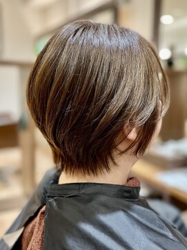 アイニ 河内小阪店(aini) 白髪ぼかしカラー白髪ぼかしハイライト大人ショート30、40、50代