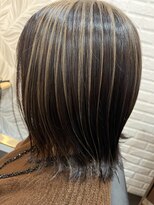 カミビト 奈良生駒店(KamiBito)&nbsp;細めハイライトの艶ストレートボブ