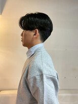 タヴィ(Tavi)&nbsp;メンズセンターパートヘア/メンズカット/メンズスタイル/パーマ