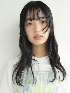 トリッカ 銀座(tricca) 暗髪/ミディアムレイヤー/前髪カット/ベージュ