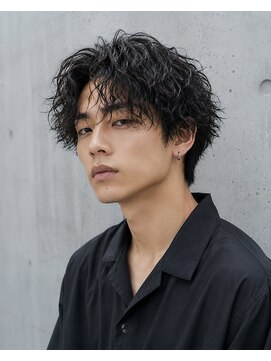 アース 上大岡店(HAIR&MAKE EARTH) 韓国風コンマヘアでやわらかな色気と抜け感を演出【上大岡】