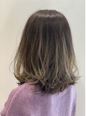 sigusa. グレージュグラデーション