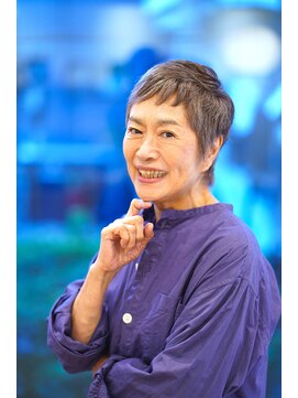 えがお美容室 【えがお美容室】50代60代にオススメ◎グレイヘアショートバング