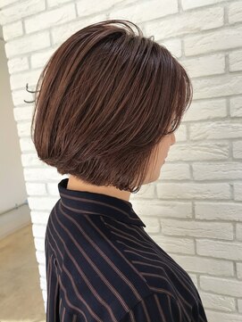 アニー ヘアーアンドスパ(Anniy) #ぱっつんボブ #ショートボブ