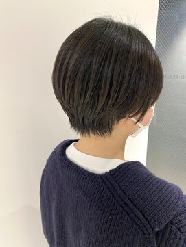 セラ バイ ユーレルム(SerA by U-REALM) 小顔シャープショート　担当　佃