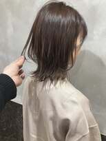 ヨム(YOMU) くびレイヤーカット