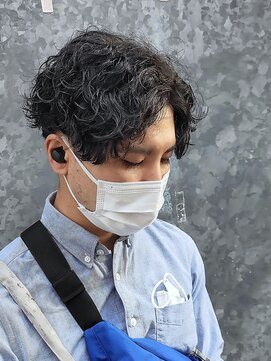 コロ(COLO) 【COLO 吉祥寺】 メンズカット 波巻きセンターパート