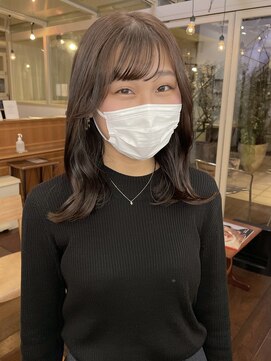 メイクス 表参道(MAKE'S omotesando) 【石垣】ミディアムヘア／くびれヘア／顔まわりカット／羽バング