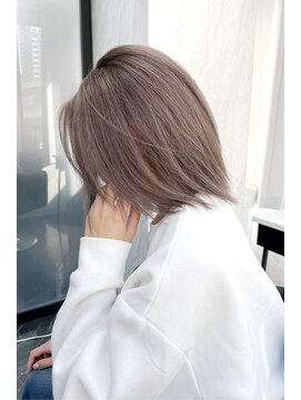 リア 大阪梅田(Ria) ～グレージュ～　【Ria 大阪 梅田】