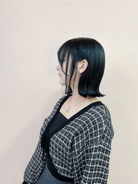 ラクーン バイ 朝日理容室(RacCoON by 朝日理容室) 暗髪ブラックカラー