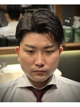 銀座 シノ 本店(shino) <理容室>メンズ　ツイスト　ツイストスパイラル　刈り上げ　七三