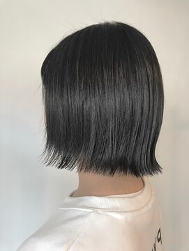 ラ ヴェラー(La valeur) 切りっぱなしボブ