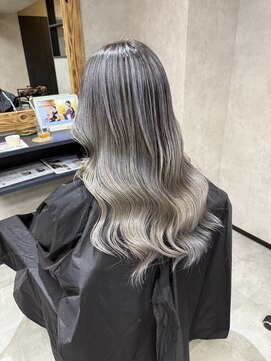 サニー 渋谷(SUNNY) バレイヤージュ、ハイライト、レイヤーロング、グレーベージュ