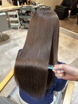 ザックジングウ 表参道(ZACC JINGU)&nbsp;柔らかツヤ感の美髪ストレートカラー