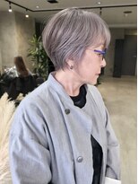 ハーフェン(HAfeN)&nbsp;【札幌円山美容室】大人女性のための上品ショート×白髪ぼかし