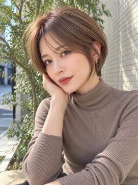 ロンド クラン 岡崎(Lond Clan) 20代30代におすすめ大人美人なミルクティーショートヘア