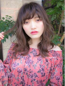 ルティア(Lutia) 流しバング コテ巻き風カール ナチュラルブラウン