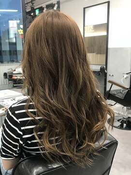 エイト 池袋店(EIGHT ikebukuro) ハイライトベージュ