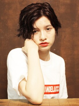 シアンデルカ(CYANDELUCCA) 大人の前下がりショート