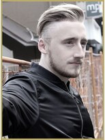 ジジバイワースホワイル(jiji by WORTH WHILE)&nbsp;スリークショートサイドグラデーション七三オールバック黒髪絶壁