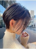 大人ショート　ハンサムショート　くびれ　シースルーバング