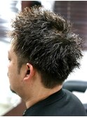 スパイキーショート × ハードツイストパーマ/20代30代40代