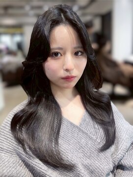 ワン バイ ジ エクト(One by The Ect) 【韓国風ヘア】センターパート/韓国風巻き/くすみベージュ