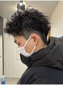 アップバング短髪ツイストスパイラルブリーチパーマツイスパ