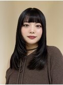顔周りで遊ぶハイレイヤーカット/顔周り似合わせカット