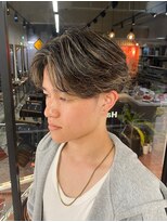 サニーサイドアップ 大宮(Sunny side up)&nbsp;センターパート/ハイライト/金メッシュ