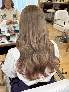 テトラ バイ ネオリーブ 横浜西口店(tetra by neolive) ミルクティーカラー 柔らかベージュ ハイトーン ブリーチ横浜★