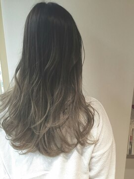 エイミー(Aimee) Aimee ヴェールウェーブ×グレージュグラデーション