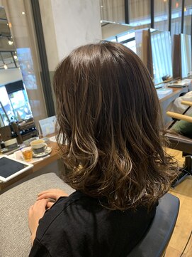 ウルム 蕨西口(ULUM) ミディアムレイヤー×くすませカラー